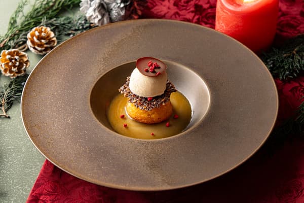 Helado de plátano y pudín de caramelo