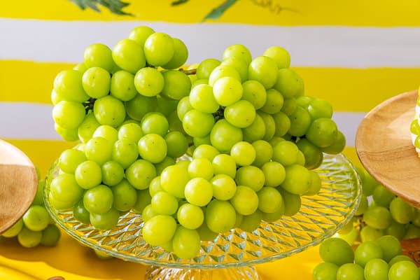 Uvas Shine Muscat en bufé libre
