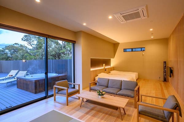Suite room with private open-air bath
