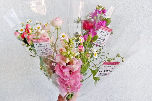 香甜的花朵和奶油般的花束