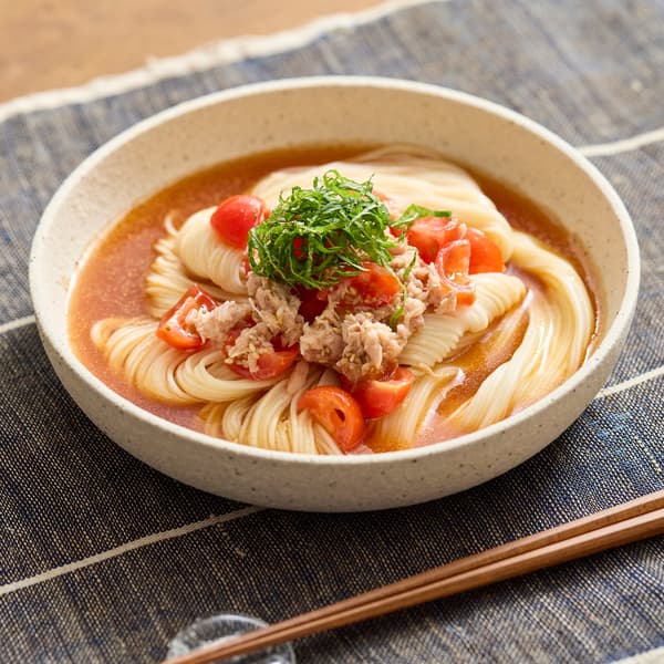 Saus somen sayuran musim panas — tomat
