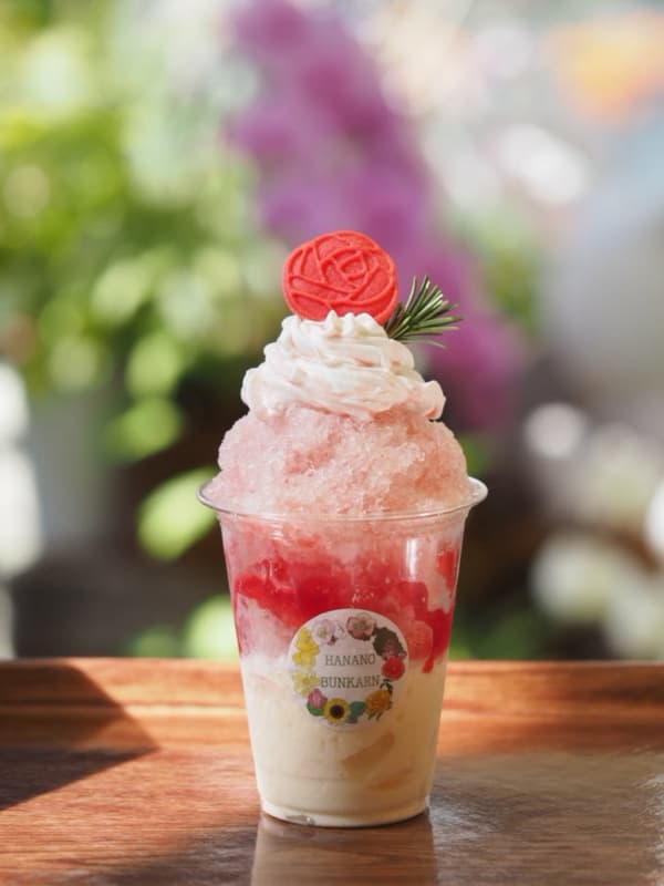 Rose Strawberry Frappe