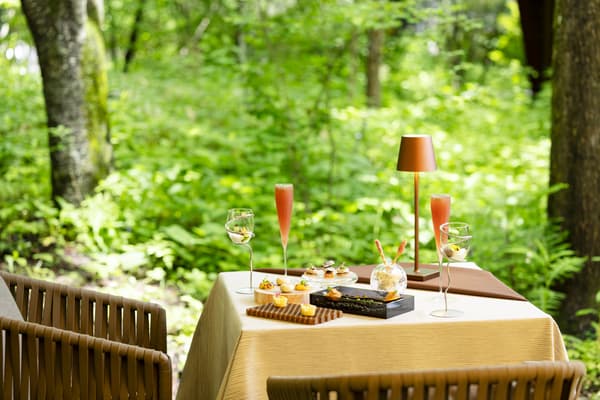 A weekend lunch bathed in dappled sunlight