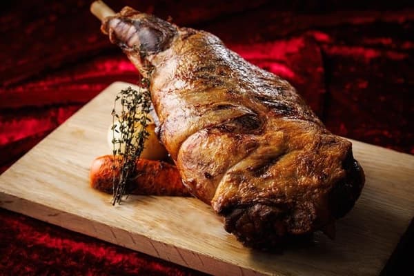 Roast leg of lamb
