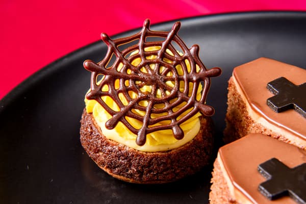 Pumpkin Spider Choux