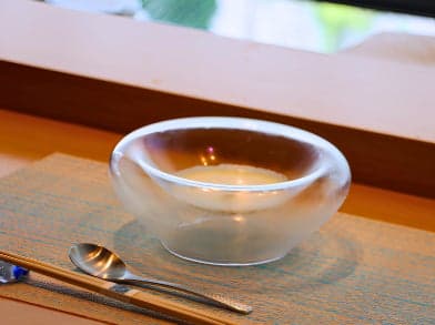 차가운 옥수수 포타주 수프 — 서양식 감성을 더한 여름의 시작
