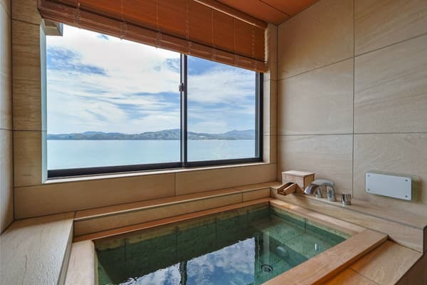 Sea-view sauna at Auberge Villa KUON
