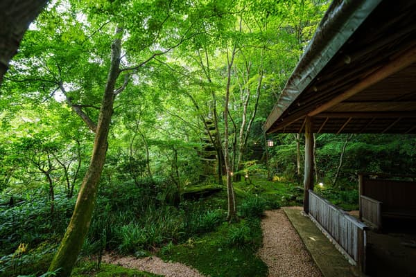 เซ็นชิน-อัน โรงน้ำชาที่ตั้งอยู่ภายในบริเวณที่พัก