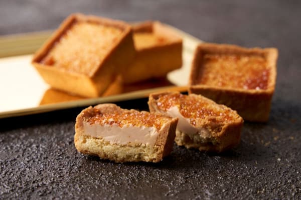 Tokyo Takanawa Butterista's signature Brulee Butter Tart