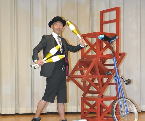 Performer ZEN variety show at Grinpa