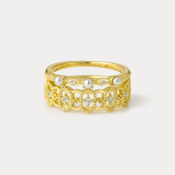 Key and door motif jewelry from the 2026 Holiday Collection 5