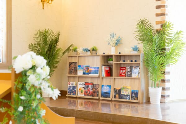 Buku tentang sejarah dan budaya lokal di Kapel Suzumi