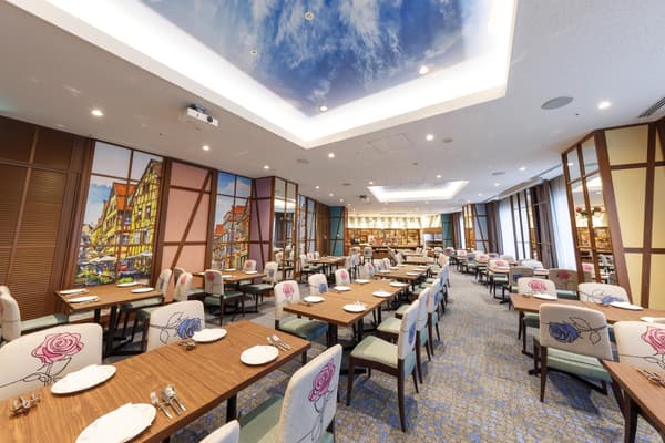 Fantasy Dining Soleil