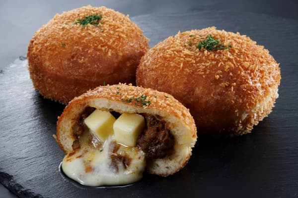 双重芝士咖喱面包