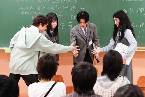 2025年3月举办的沉浸式戏剧制作RE:PLAY AFTER SCHOOL(摄影:田中亚纪)
