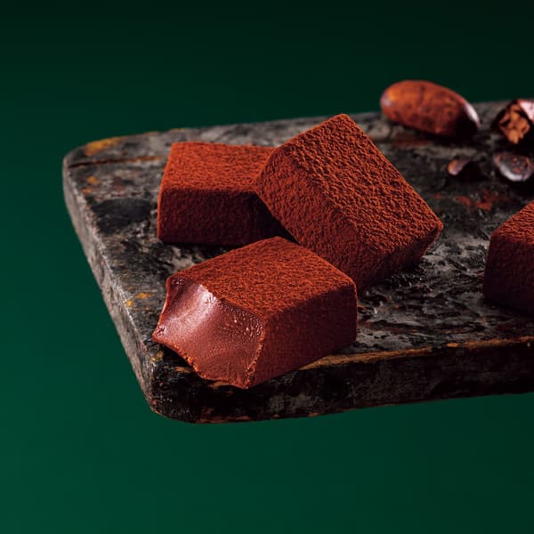 ROYCE' Nama Chocolate Farm to Bar