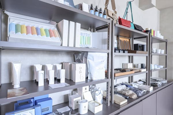 futo gift shop interior