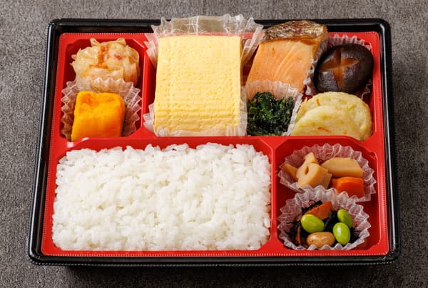 Enbu-daki Rice and Japanese-Style Bento ¥1,080