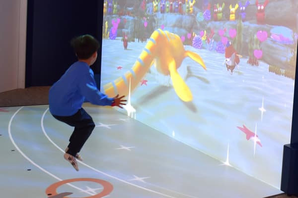 DINO JUMPING attraction