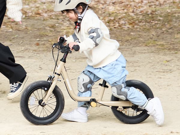 COGUMADE BIKE in kick bike mode