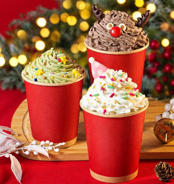 Christmas Dining LECKER的驯鹿、花环和圣诞老人巧克力拿铁