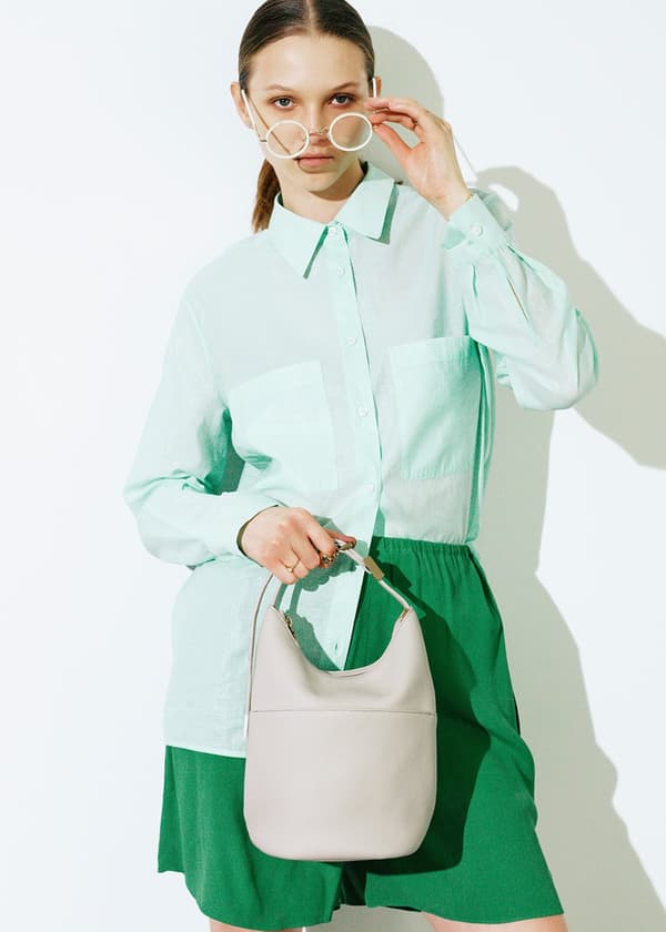 Cocoon ¥42,900 H/26 × W/ (upper)20.5 (lower) 17× D/ 14.5 cm