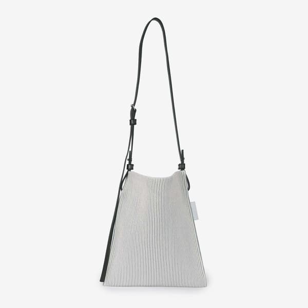 FLAT SMALL METALLIC