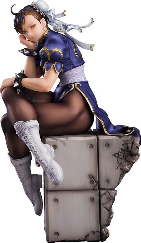 Chun-Li figure front view