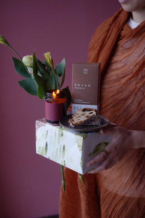 Holiday gift set