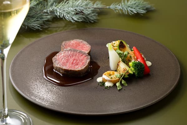 Roasted Kuroge Wagyu Loin With Banyuls Sauce and Truffled Potatoes