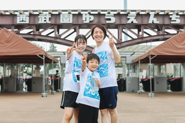 ของที่ระลึกเป็นเสื้อยืดดีไซน์พิเศษสำหรับผู้เข้าแข่งขัน