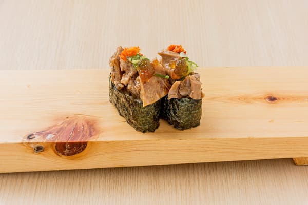 蓝鳍吞拿鱼鱼皮橙醋军舰