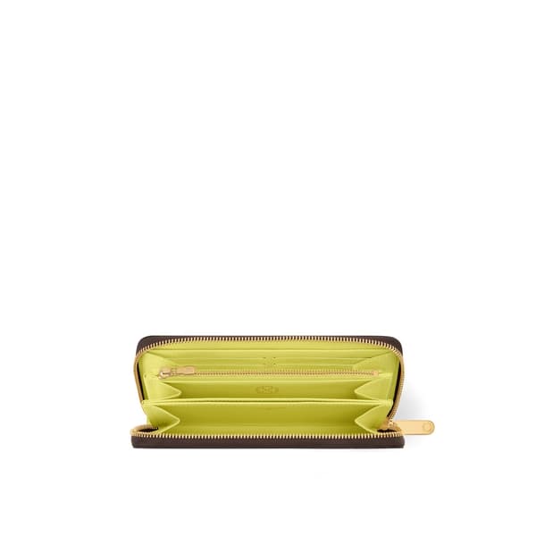 Compact wallet details