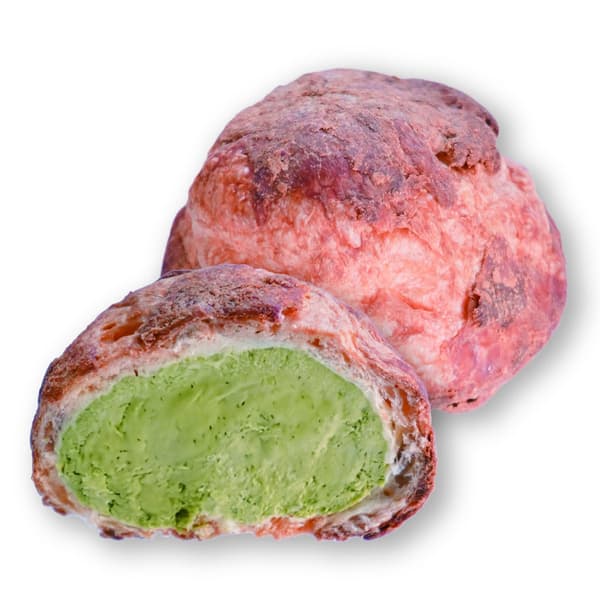 Pie Choux Ice Cream – Matcha (close-up)