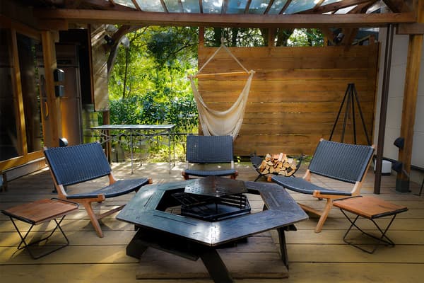 THE BASE GLAMPING YUGAWARA exterior and grounds