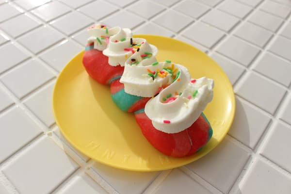 彩虹贝果配乳清意式冰淇淋