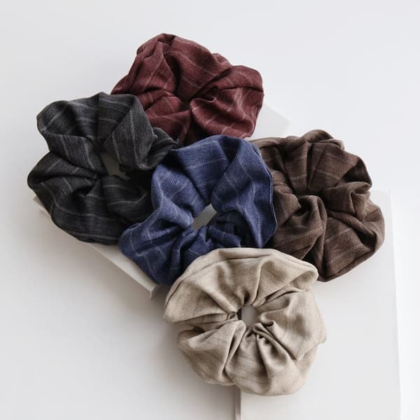 Herringbone Volume Scrunchie (ヘリボーンボリュームシュシュ)