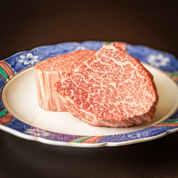 经过精选并进一步熟成以提升风味的肉品