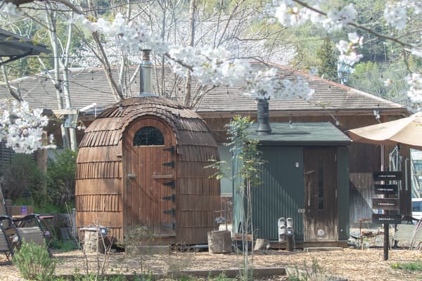 Hanami relaxation area with hammocks