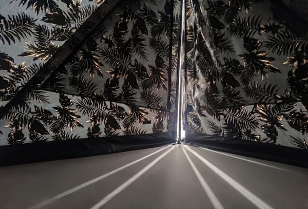 KTM CAMP × TOKYO CRAFTS 디아포트 설치 모습