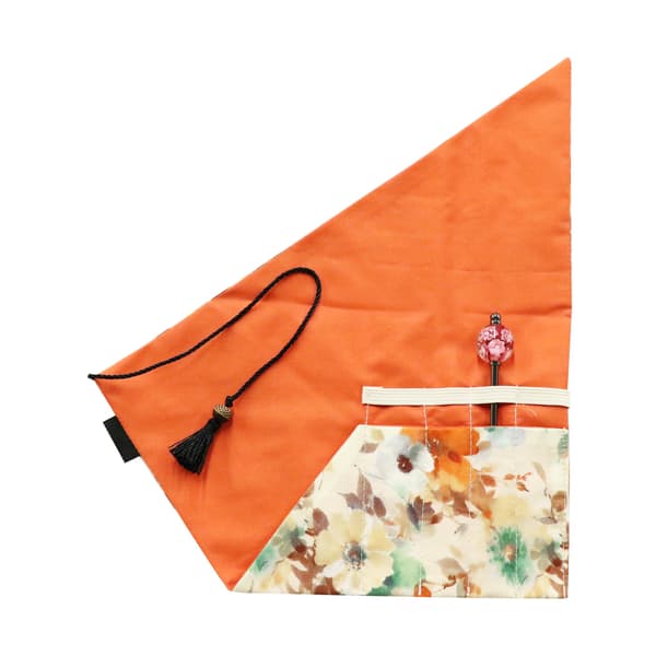 Tas pembungkus kanzashi Tansaika, tampak terlipat