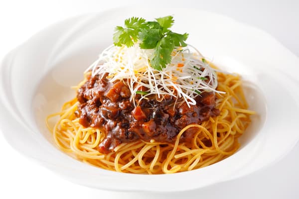 Yakisoba de miso negro con Wagyu de Tottori