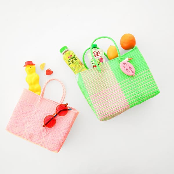 Letra PLAYFUL ASSORT Mercado 手袋色彩鲜艳