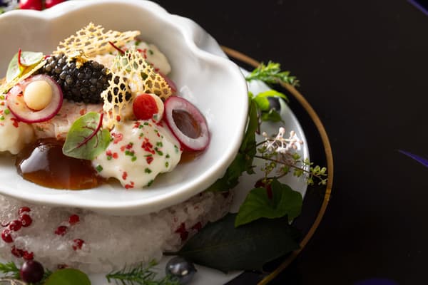 Snow crab and cauliflower salad with Sologne caviar from France