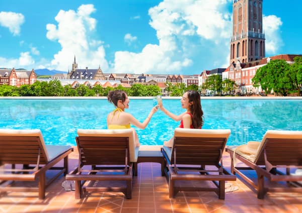 European Aqua Lagoon pool area