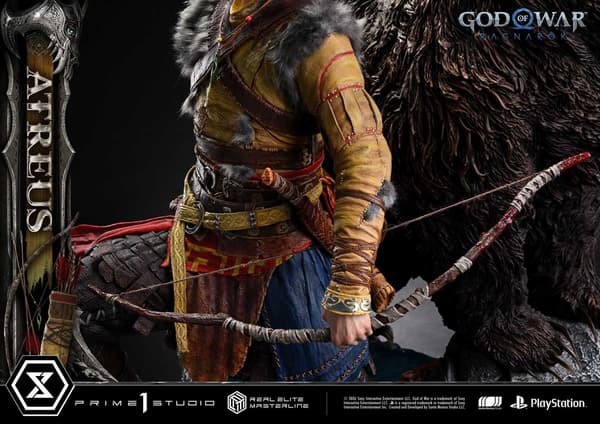 Atreus statue detail shot