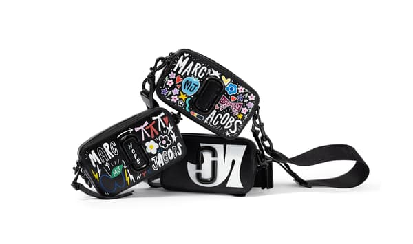 กระเป๋าคอลลาบอเรชันกับศิลปินของ MARC JACOBS