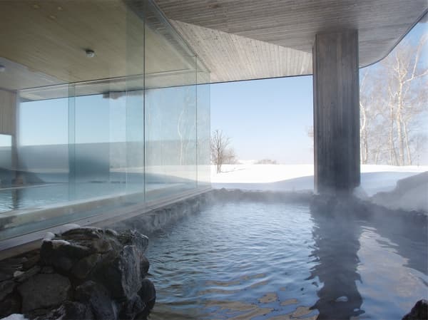 與自然融為一體的溫泉，俯瞰洞爺湖和羊蹄山