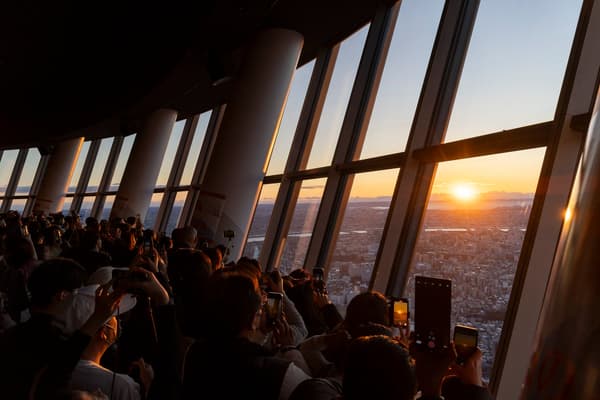 Otra escena de una apertura especial pasada en TOKYO SKYTREE
