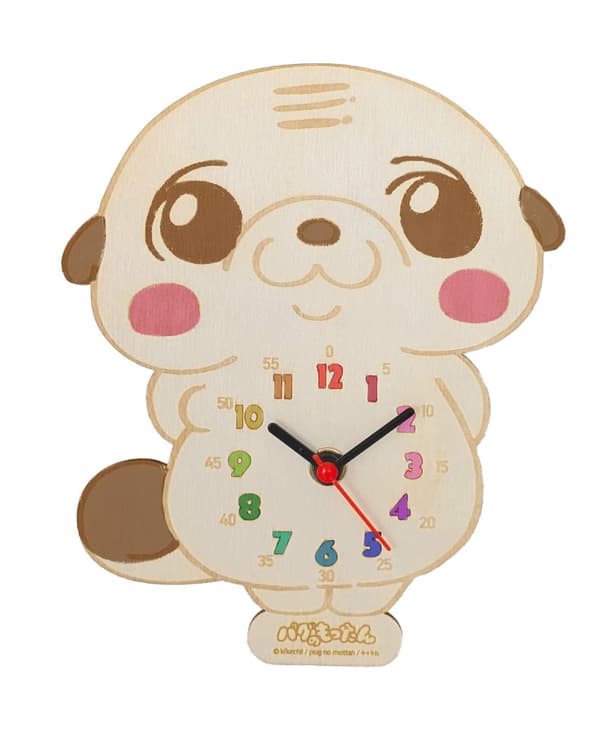 Mottan the Pug wooden clock making at Chikyuu no Niwa